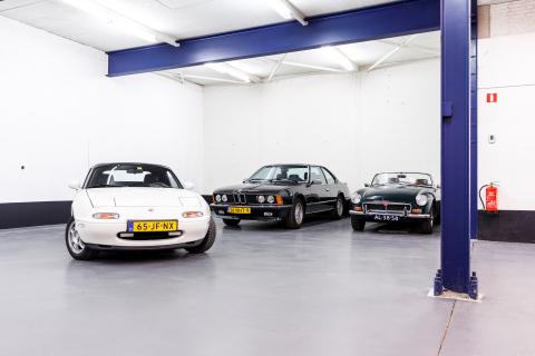 oldtimerstalling en brug